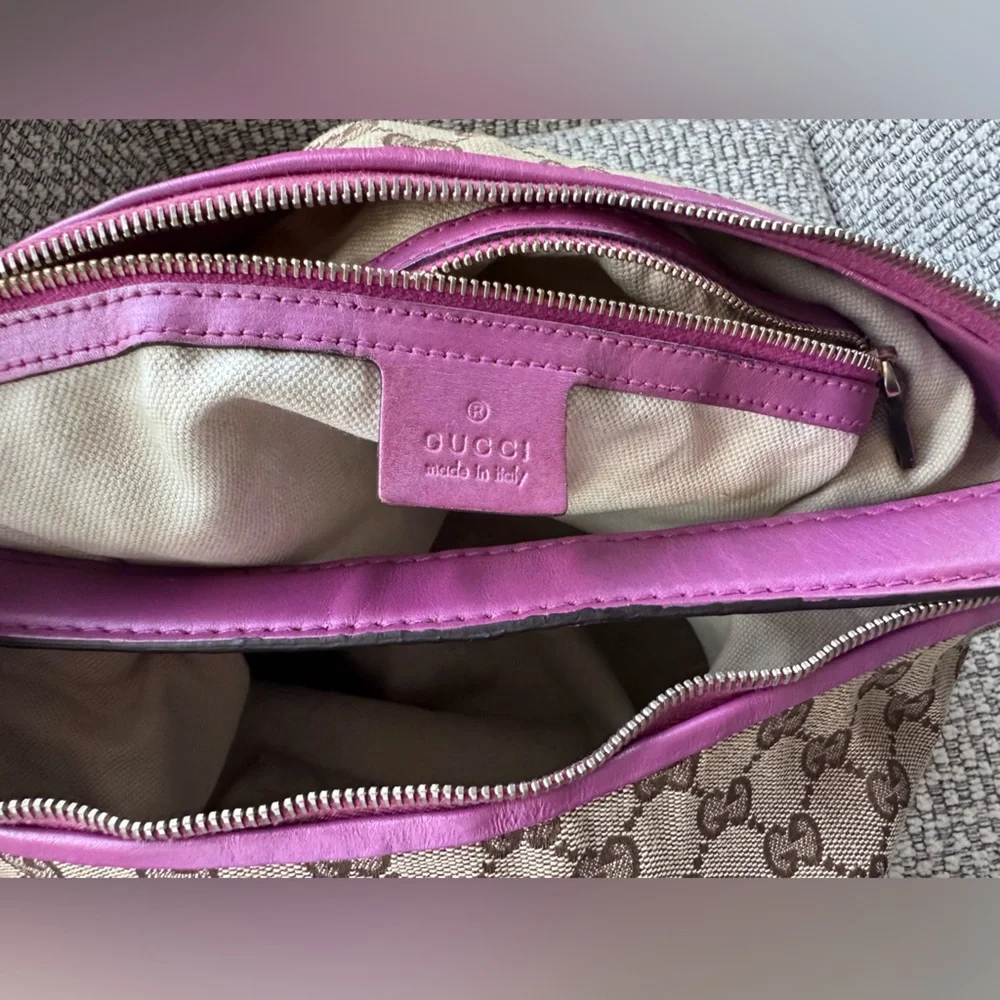 Authentic Gucci Large Bree Hobo Bag in GG Canvas - Picture 8 of 15